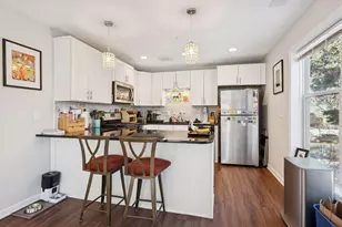 2449 Lyndale Ave S, Minneapolis, MN 55405 - Photo 12