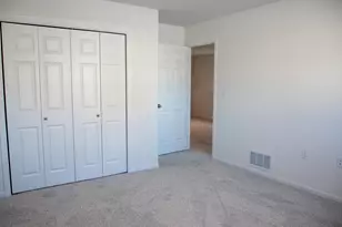 6742 Meadow View Dr S, Fargo, ND 58104 - Photo 16