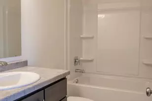 6742 Meadow View Dr S, Fargo, ND 58104 - Photo 18