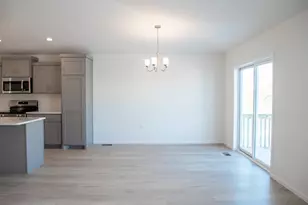 6742 Meadow View Dr S, Fargo, ND 58104 - Photo 6