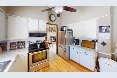 319 Garden Road, Albert Lea, MN 56007 - Photo 8