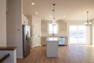 2962 74th Avenue S, Fargo, ND 58104 - Photo 4