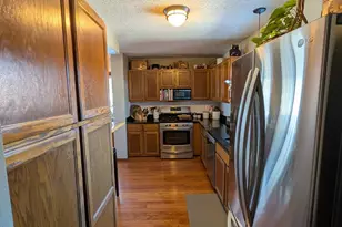 2445 Crestwood Dr, North Saint Paul, MN 55109 - Photo 6