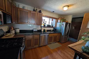 2445 Crestwood Dr, North Saint Paul, MN 55109 - Photo 8