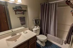 2445 Crestwood Dr, North Saint Paul, MN 55109 - Photo 12