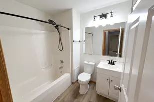 244 Point Douglas Rd N, Saint Paul, MN 55106 - Photo 20