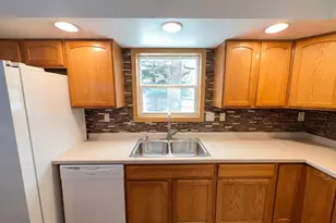 244 Point Douglas Rd N, Saint Paul, MN 55106 - Photo 10