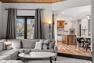 2801 Woods Trail N, Burnsville, MN 55306 - Photo 14