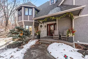 2801 Woods Trail N, Burnsville, MN 55306 - Photo 4