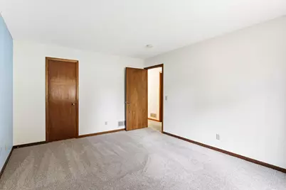 1923 Fox Ridge Drive #B, West Saint Paul, MN 55118 - Photo 18