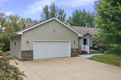 2201 16th Avenue SW, Austin, MN 55912 - Photo 2