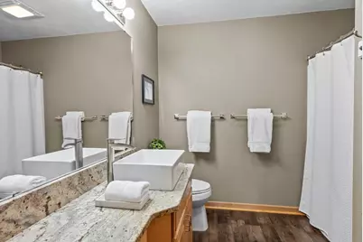 2201 16th Avenue SW, Austin, MN 55912 - Photo 12