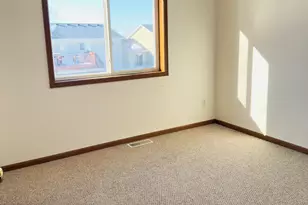 939 Cypress Rd, Saint Cloud, MN 56303 - Photo 12