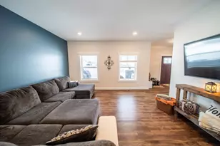 1017 Chester Ave SE, Rochester, MN 55904 - Photo 8