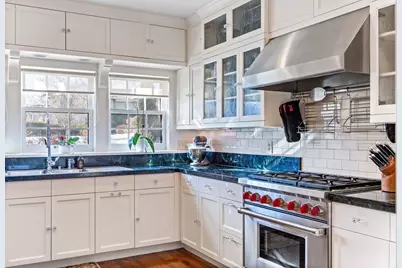 1014 Mount Curve Avenue, Minneapolis, MN 55403 - Photo 24