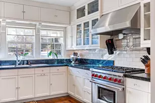1014 Mt Curve Ave, Minneapolis, MN 55403 - Photo 24