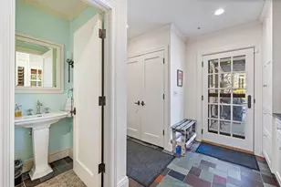 1014 Mt Curve Ave, Minneapolis, MN 55403 - Photo 20