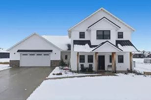 4259 Bristlecone Loop S, Fargo, ND 58104 - Photo 2