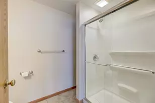 5170 Upper 141st St W, Apple Valley, MN 55124 - Photo 34