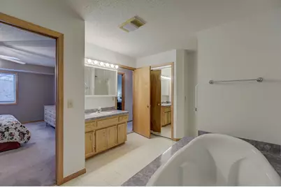 5170 Upper 141st Street W, Apple Valley, MN 55124 - Photo 24