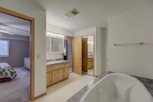 5170 Upper 141st St W, Apple Valley, MN 55124 - Photo 24