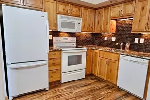 12600 Parkwood Dr, Burnsville, MN 55337 - Photo 1