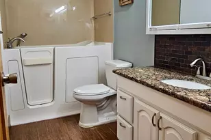 12600 Parkwood Dr, Burnsville, MN 55337 - Photo 14