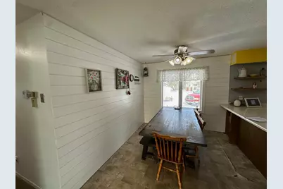 913 Center Street E, Roseau, MN 56751 - Photo 6