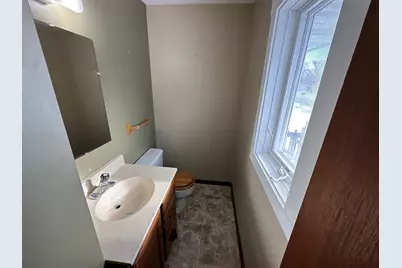 913 Center Street E, Roseau, MN 56751 - Photo 12