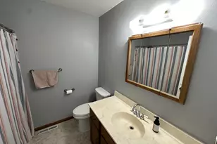 913 Center St E, Roseau, MN 56751 - Photo 8