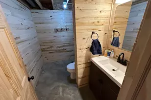 913 Center St E, Roseau, MN 56751 - Photo 14