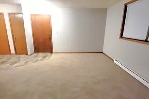 710 Hillcrest St, Baldwin, WI 54002 - Photo 10