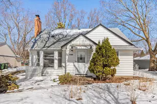 1127 Oakcrest Ave, Roseville, MN 55113 - Photo 1