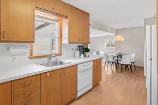 1127 Oakcrest Ave, Roseville, MN 55113 - Photo 10