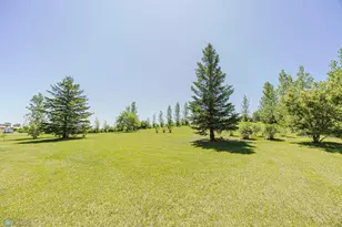 17123 Lakeview Ln, Audubon, MN 56511 - Photo 8