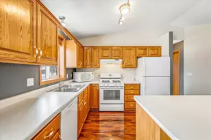 9072 Farmstead Ave, Monticello, MN 55362 - Photo 8