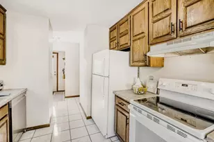 8787 Maplebrook Pkwy N, Brooklyn Park, MN 55445 - Photo 4