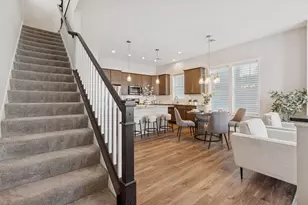 8060 Central Park Way N, Maple Grove, MN 55369 - Photo 4