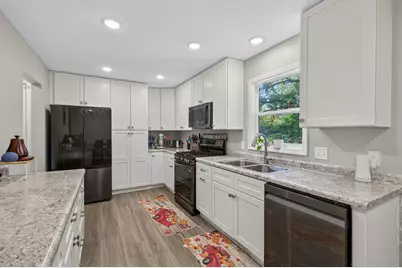 3425 Zenith Avenue N, Robbinsdale, MN 55422 - Photo 6