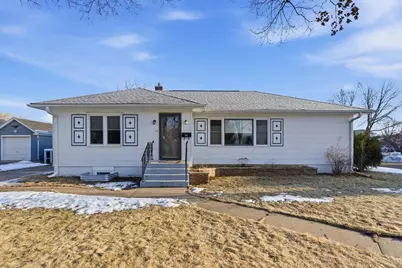 402 N Oak Street, Lake City, MN 55041 - Photo 2