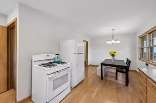 1073 Eleanor Ave, Saint Paul, MN 55116 - Photo 12