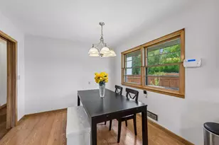 1073 Eleanor Ave, Saint Paul, MN 55116 - Photo 8