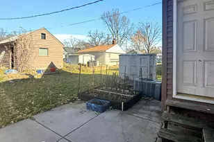 2003 Cottage Ave E, Saint Paul, MN 55119 - Photo 14