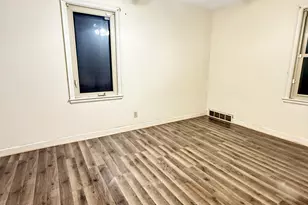 2003 Cottage Ave E, Saint Paul, MN 55119 - Photo 8