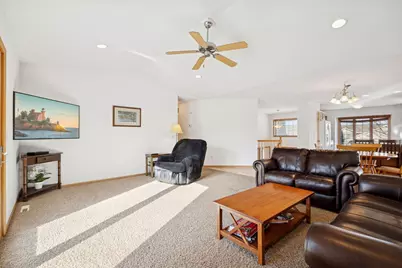 347 Brookestone Drive SE, Rochester, MN 55904 - Photo 10