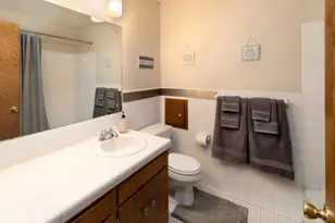 13224 Vivian Dr, Burnsville, MN 55337 - Photo 16