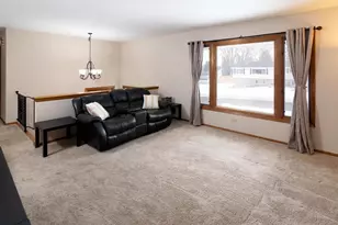 13224 Vivian Dr, Burnsville, MN 55337 - Photo 4