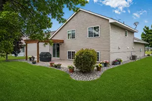 11419 17th St NE, Saint Michael, MN 55376 - Photo 2