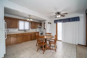 1118 Wilson Ave, Crookston, MN 56716 - Photo 4