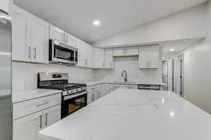 835 Niagara Ln N, Plymouth, MN 55447 - Photo 6